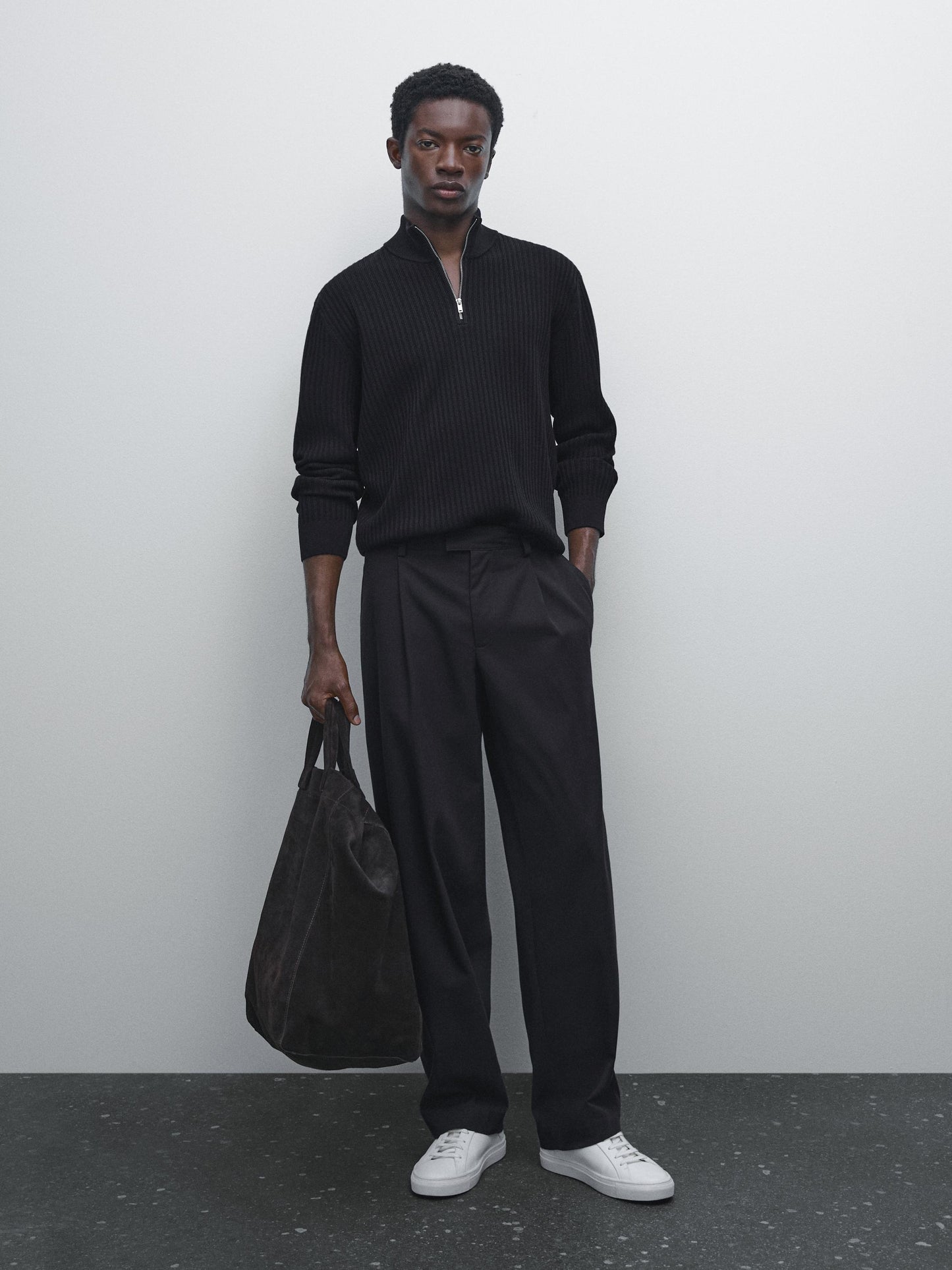 Knitted Jumper with Mock Neck - Black