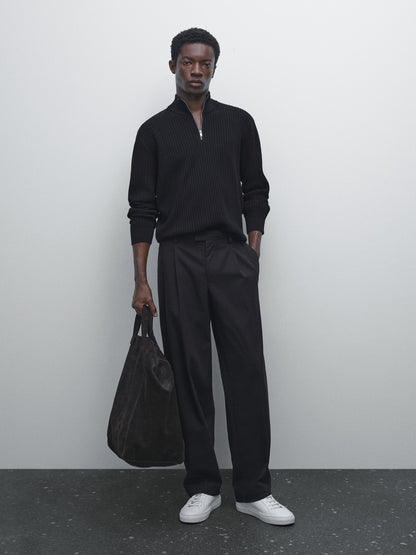 Knitted Jumper with Mock Neck - Black