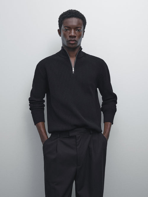 Knitted Jumper with Mock Neck - Black