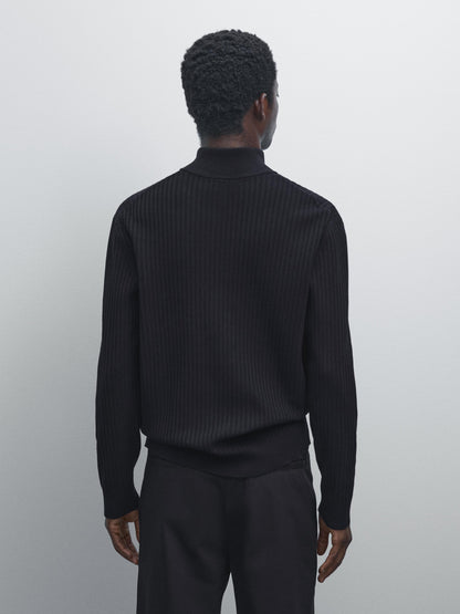 Knitted Jumper with Mock Neck - Black