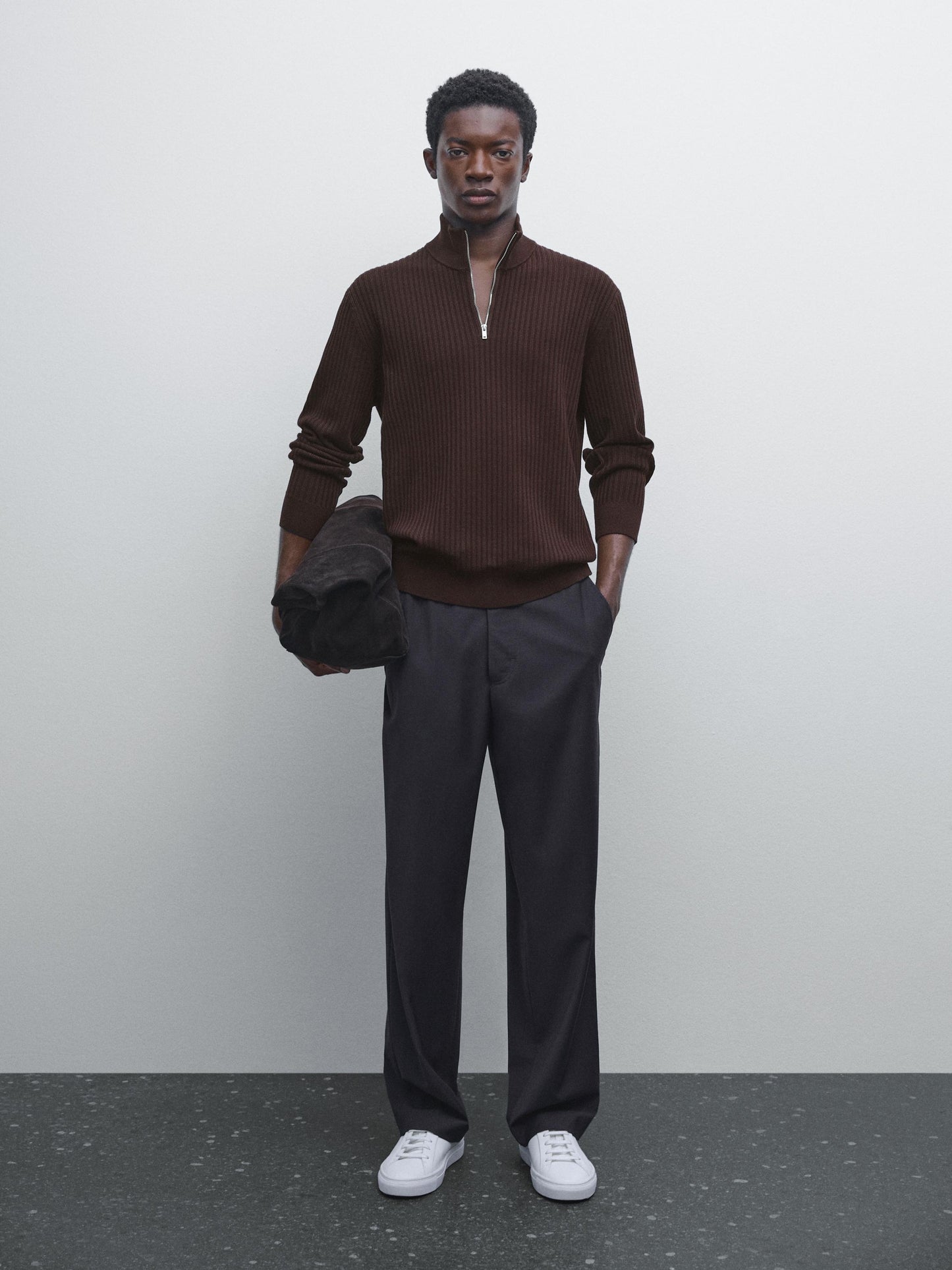 Knitted Sweater with Mock Neck - Brown