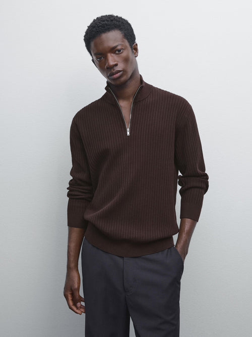 Knitted Sweater with Mock Neck - Brown