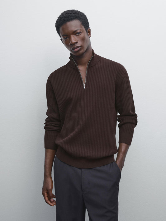 Knitted Sweater with Mock Neck - Brown