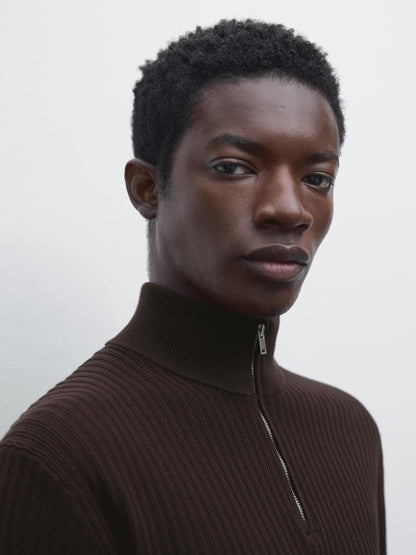 Knitted Sweater with Mock Neck - Brown