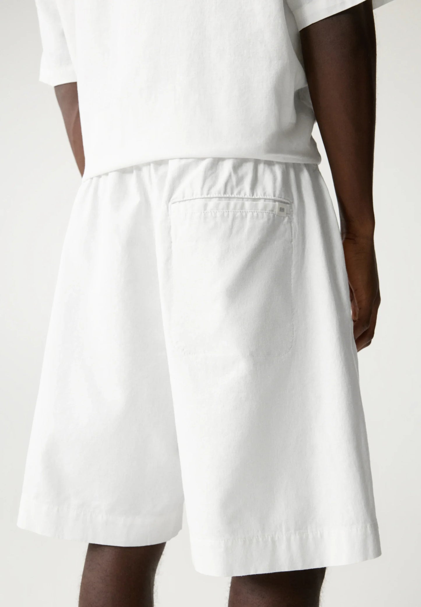 Linen Shorts - White