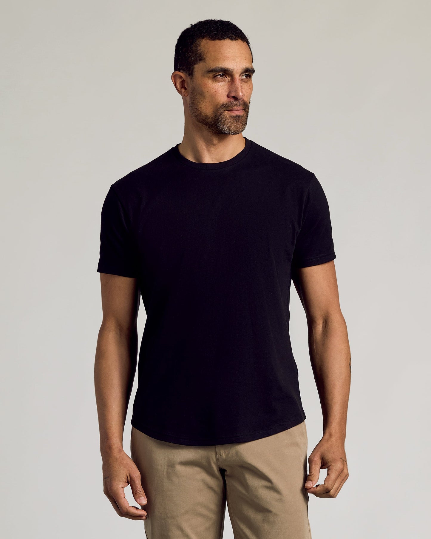 Set of 6 Round Neck T-Shirts with Curved Hem