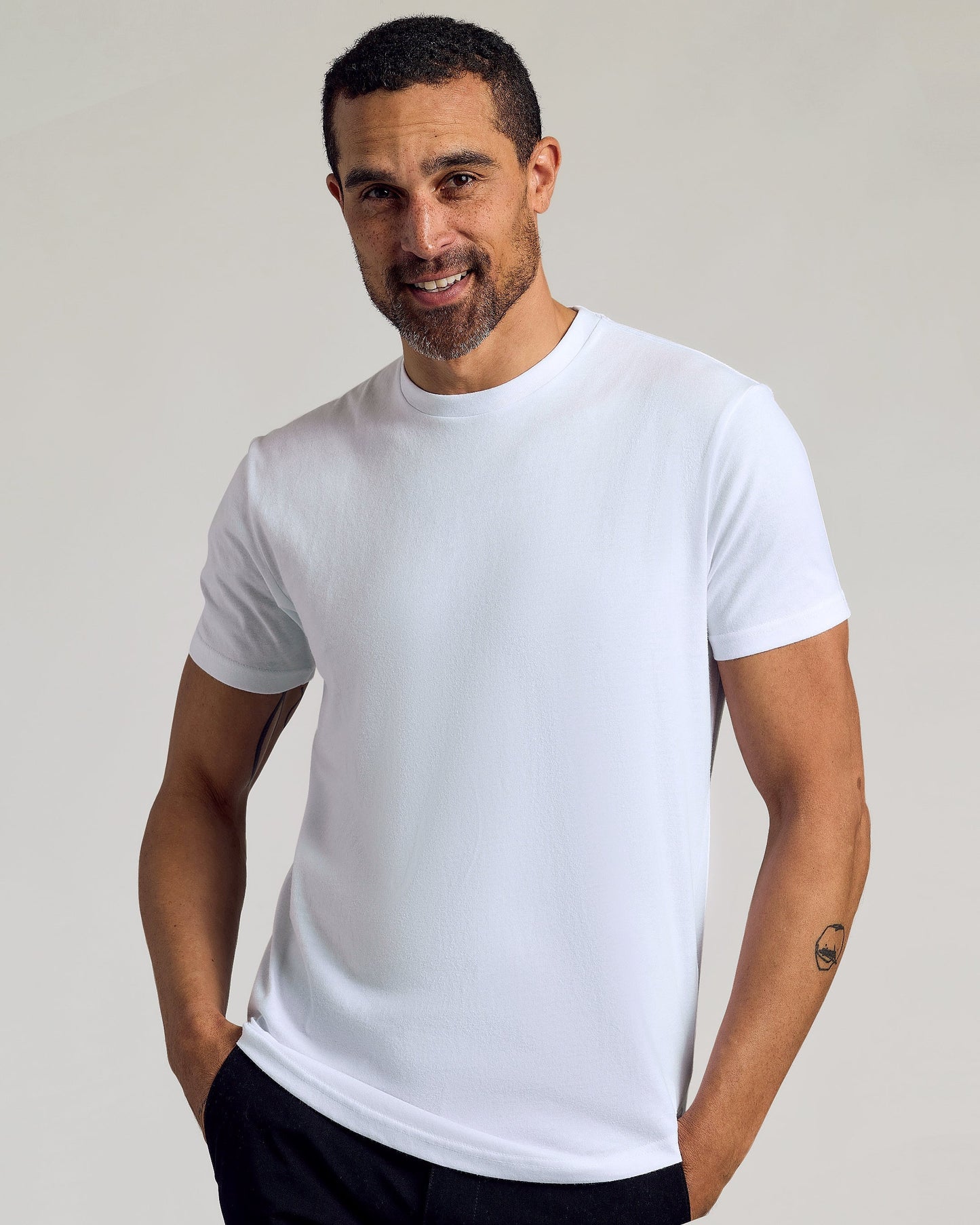 Set of 6 White Curved Hem Crew Neck T-Shirts
