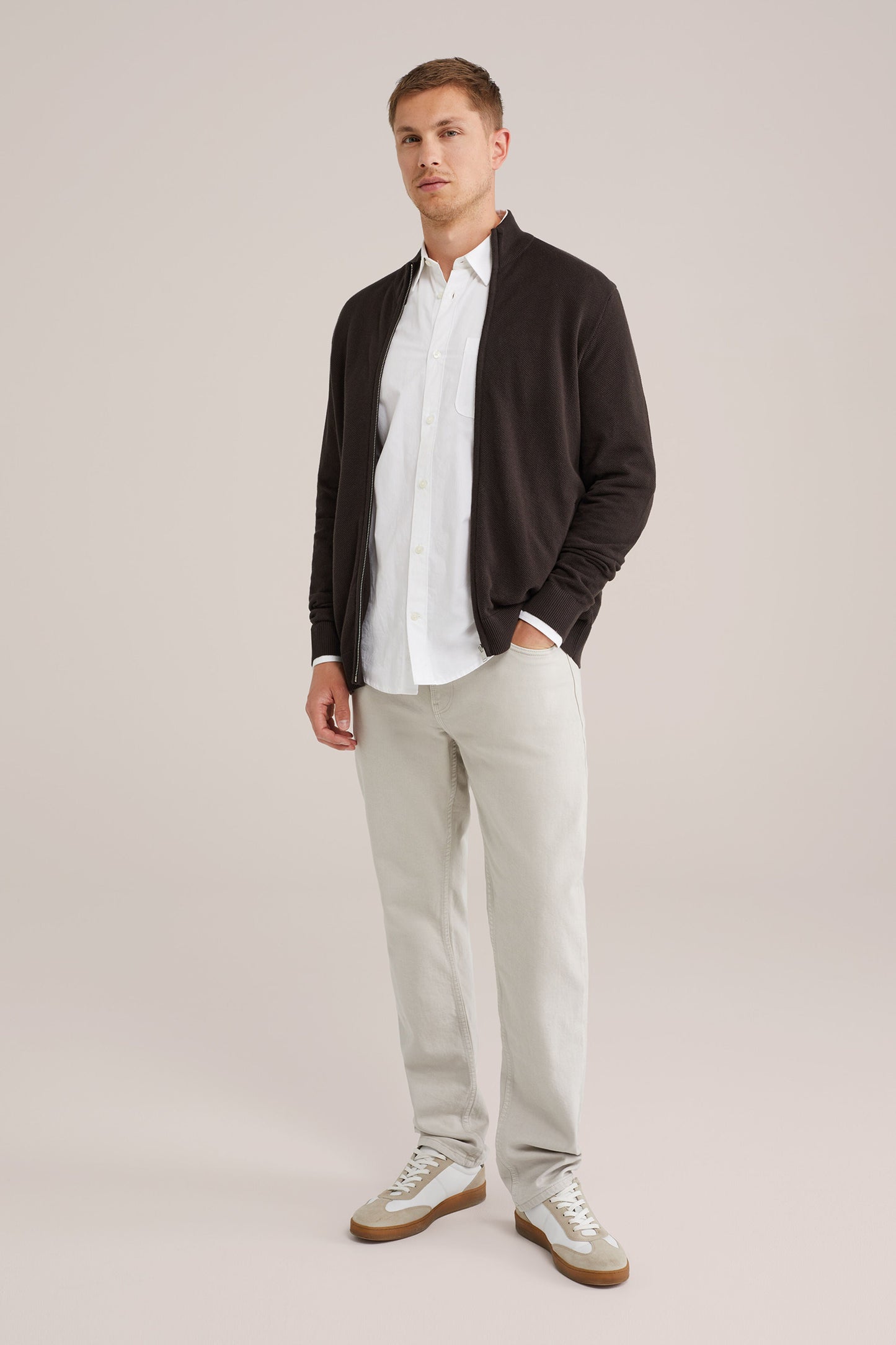 Fine Knit Sweater with Regular Fit - Brown