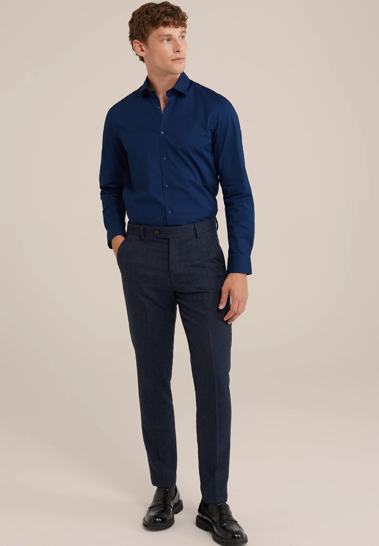 Classic Tailored Men's Dress Shirt - Blue