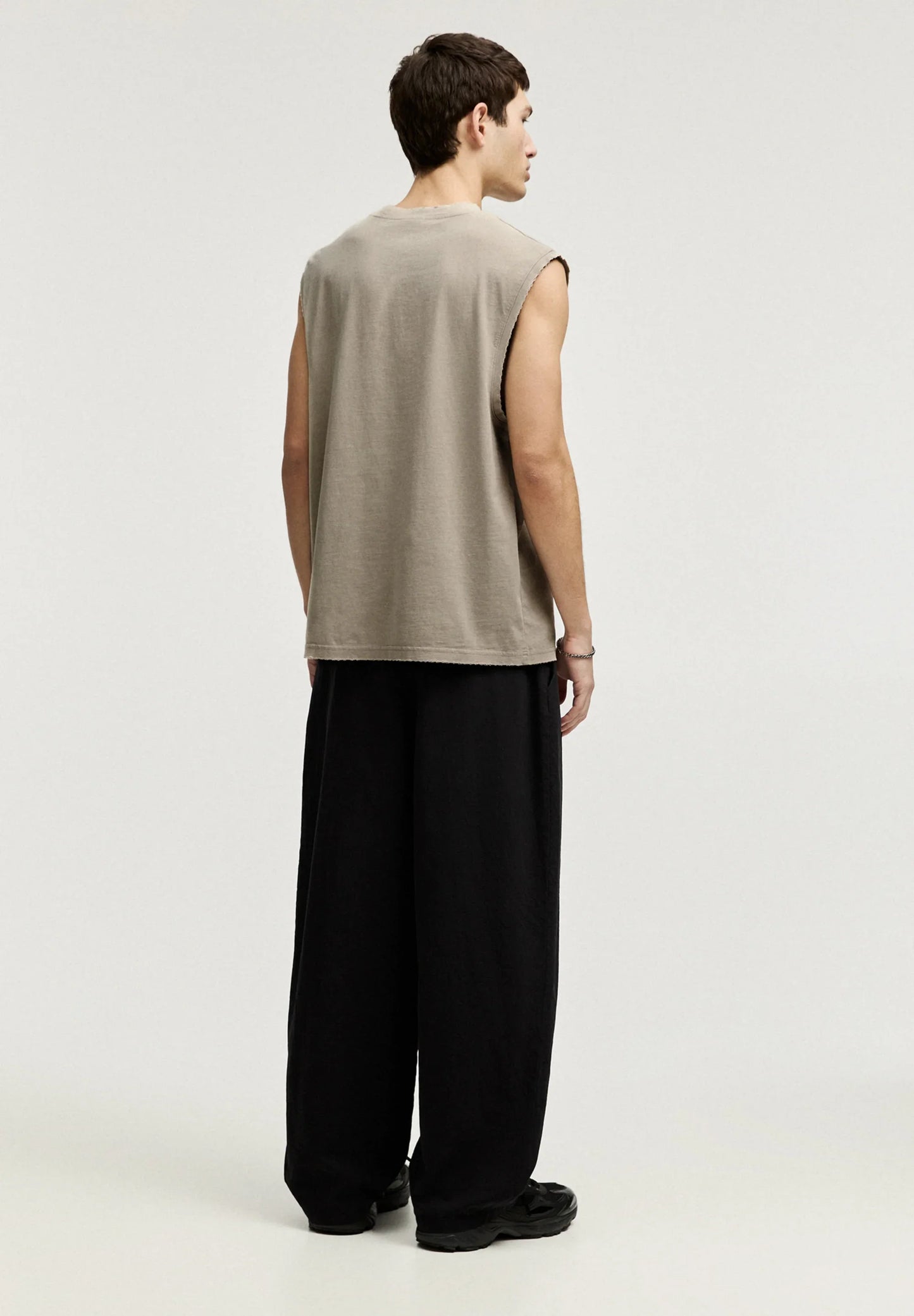 Basic Round Neck Vest - Beige