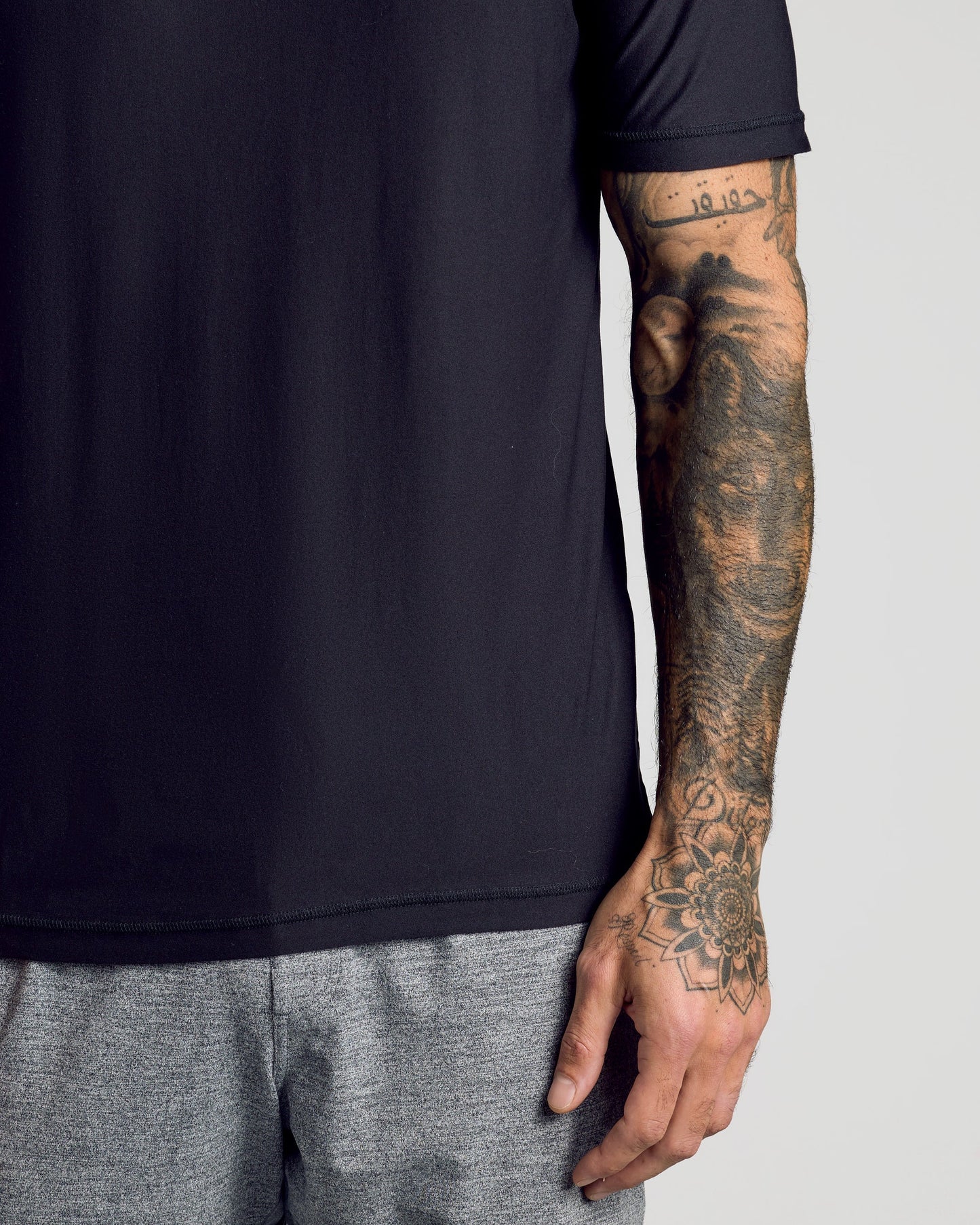 Classic Round Neck T-Shirt - Black