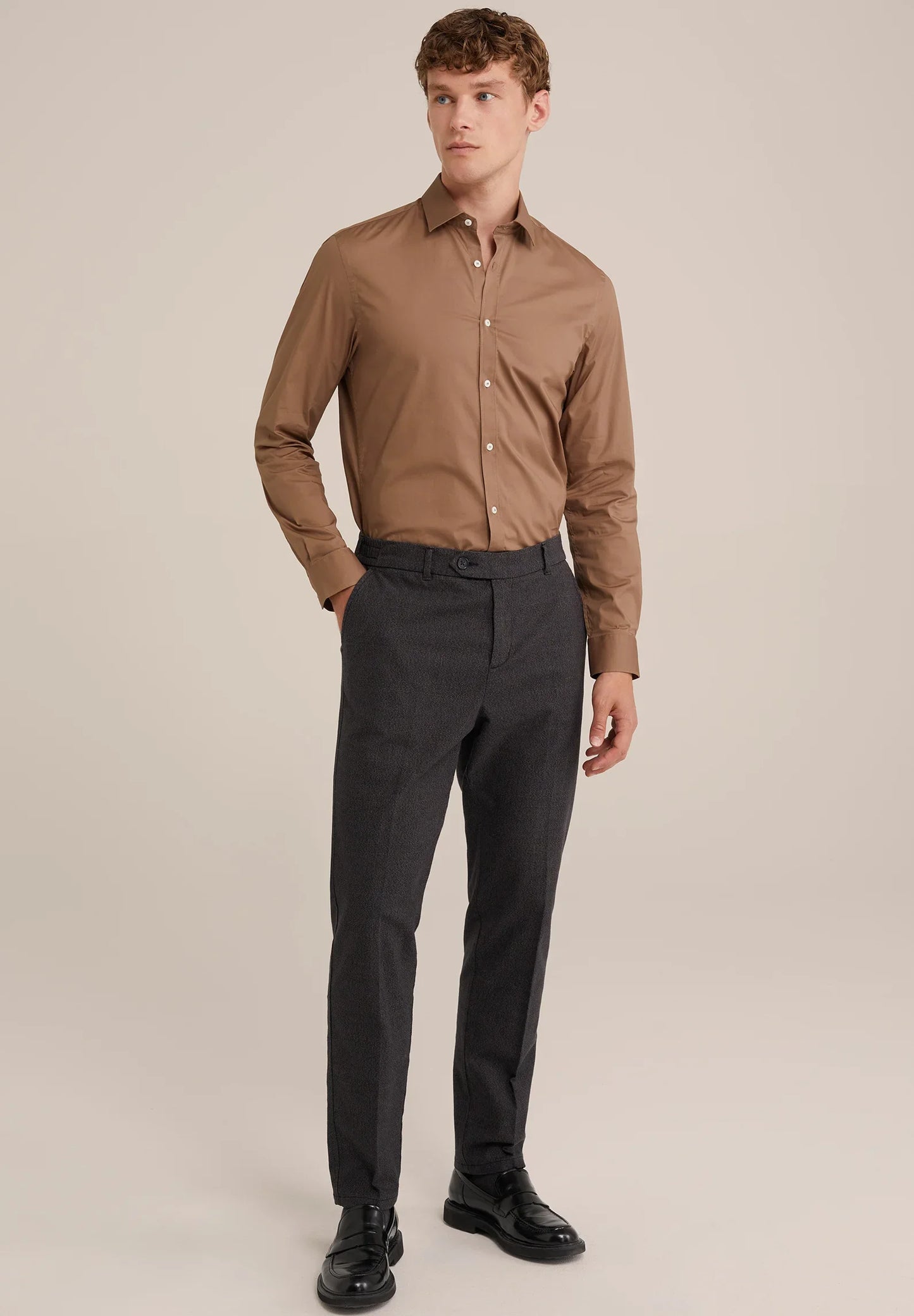 Classic Tailored Men's Dress Shirt - Brown