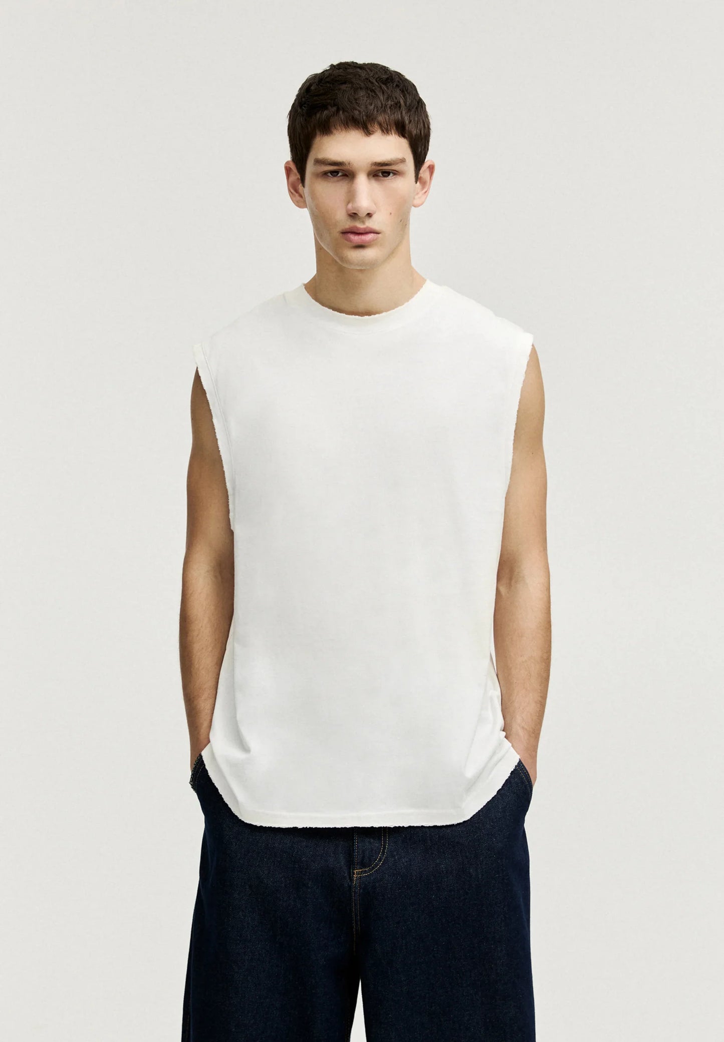 Basic Round Neck Vest - White