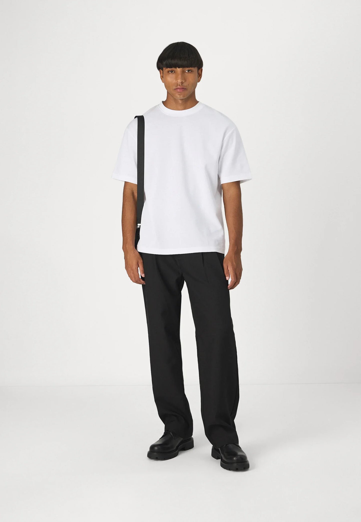 Men's Premium Fit Tailored Formal Trousers - Black